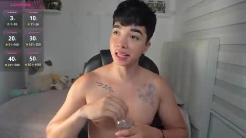 Snapshot of santy7u7 chatting on 07/21/26, 01:46 Mr. Santiago online show from 07/21/26, 01:46