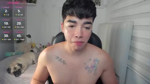 Snapshot of santy7u7 chatting on 07/24/26, 01:53 Mr. Santiago online show from 07/24/26, 01:53