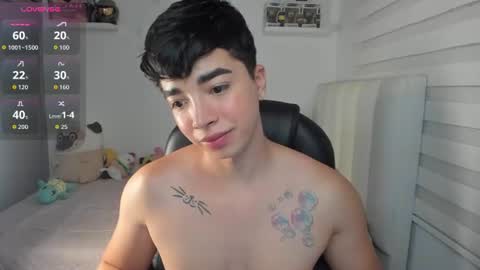 Snapshot of santy7u7 chatting on 07/25/26, 02:14 Mr. Santiago online show from 07/25/26, 02:14