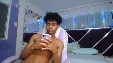 santy online show from 04/01/26, 01:41