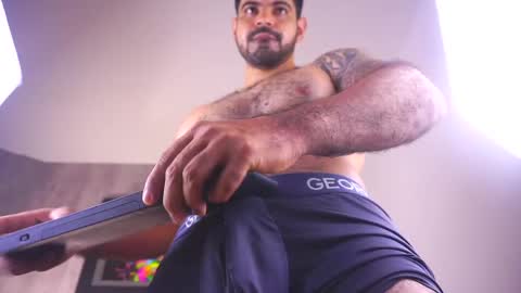 Snapshot of santy_king25 chatting on 04/27/26, 02:48 santiago online show from 04/27/26, 02:48