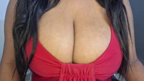 Snapshot of sanvi13 chatting on 04/11/26, 01:21 sanvi13 online show from 04/11/26, 01:21