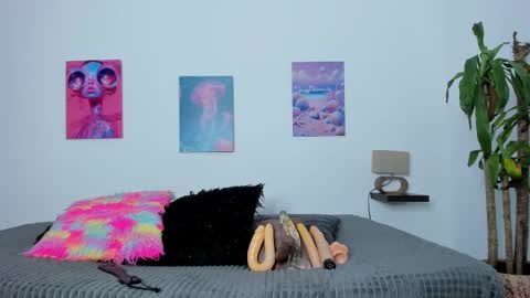 Snapshot of saori_022 chatting on 10/04/25, 03:37 saori_022 online show from 10/04/25, 03:37