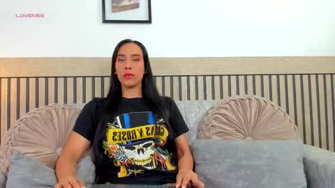 Snapshot of saori_katsumi_ chatting on 02/19/26, 11:06 SAORI online show from 02/19/26, 11:06