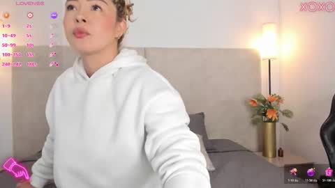 Saori  online show from 12/05/25, 12:03