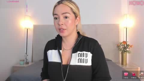 Saori  online show from 03/25/26, 11:38