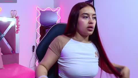 Snapshot of saori_tay chatting on 11/12/25, 11:32 SAORI online show from 11/12/25, 11:32