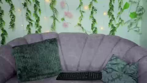 Snapshot of saorisworld chatting on 09/11/25, 11:38 saorisworld online show from 09/11/25, 11:38