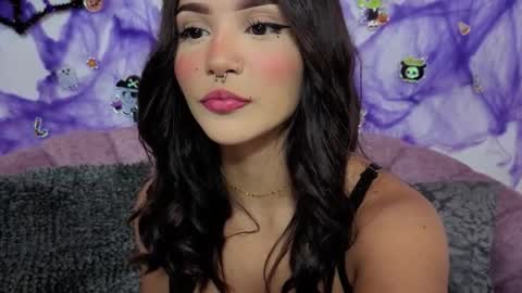 Snapshot of saorisworld chatting on 10/24/25, 01:24 saorisworld online show from 10/24/25, 01:24