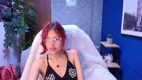 Snapshot of saphiire_ chatting on 02/20/26, 11:54 saphi online show from 02/20/26, 11:54