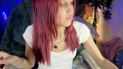 Snapshot of saphiire_ chatting on 03/02/26, 12:23 saphi online show from 03/02/26, 12:23