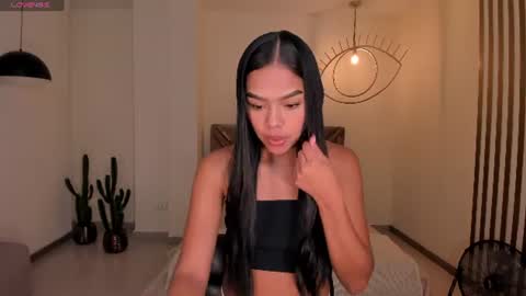 Snapshot of saphirajames chatting on 07/02/26, 03:23 Saphira James online show from 07/02/26, 03:23