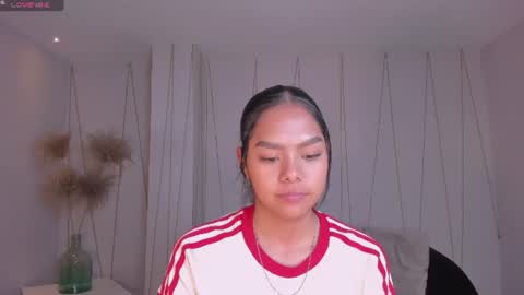 Snapshot of saphirajames chatting on 07/08/26, 02:05 Saphira James online show from 07/08/26, 02:05