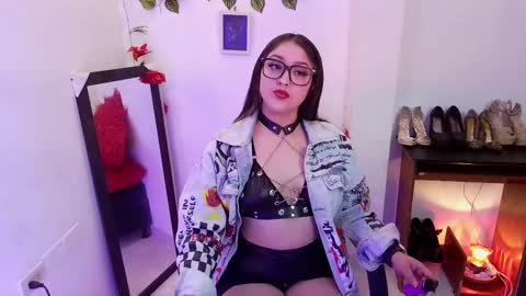 Carla online show from 09/10/25, 03:28