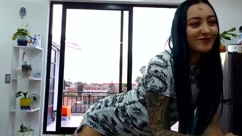 Snapshot of sapphire_mei866 chatting on 05/10/26, 10:26 safir online show from 05/10/26, 10:26