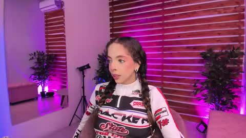 Valerin online show from 11/28/25, 01:30