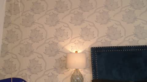 Sara online show from 09/22/25, 08:33