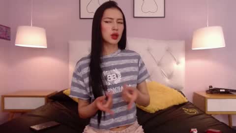 Sara online show from 09/29/25, 08:24