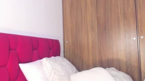 Sara online show from 02/24/25, 04:26