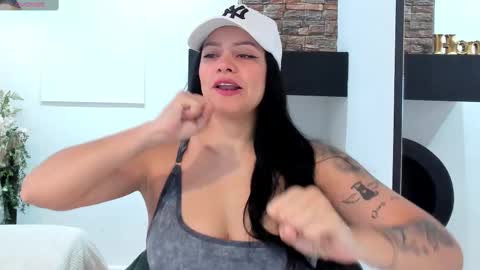    online show from 10/01/25, 12:00