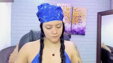    online show from 11/05/25, 12:05