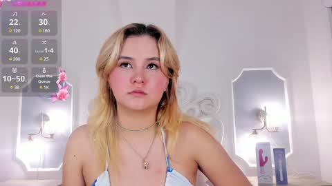 Snapshot of sara__williams chatting on 01/07/25, 03:35 Sara online show from 01/07/25, 03:35