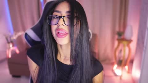 Snapshot of sara_albrecht chatting on 01/13/25, 03:47 Sara online show from 01/13/25, 03:47