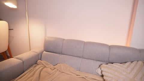 Sara  online show from 02/03/26, 01:15