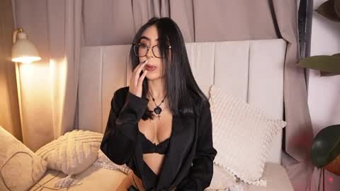 Sara  online show from 04/07/26, 04:46