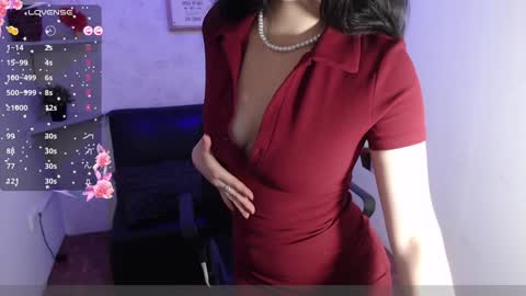 Snapshot of sara_alvarez_ chatting on 01/08/25, 09:12 Sara  online show from 01/08/25, 09:12