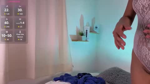 Snapshot of sara_brown04 chatting on 02/23/26, 08:39 Sara online show from 02/23/26, 08:39