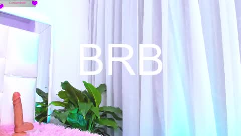 Snapshot of sara_goddess01 chatting on 02/27/25, 03:25 Sara online show from 02/27/25, 03:25