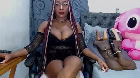 Sara Greyx online show from 09/28/25, 03:17