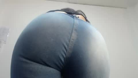 Snapshot of sara_hoffman_4 chatting on 04/30/26, 12:44 Sara online show from 04/30/26, 12:44