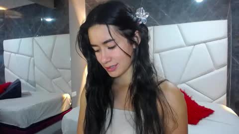 Snapshot of sara_hoffman_4 chatting on 05/15/26, 12:45 Sara online show from 05/15/26, 12:45