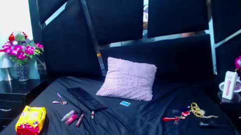 sara_honny online show from 12/13/24, 04:11