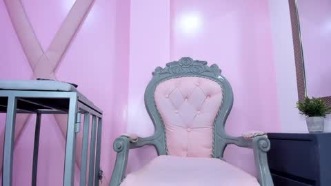 Sara HooT  online show from 01/26/25, 10:45