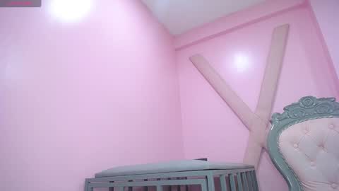 Sara HooT  online show from 02/05/25, 07:39