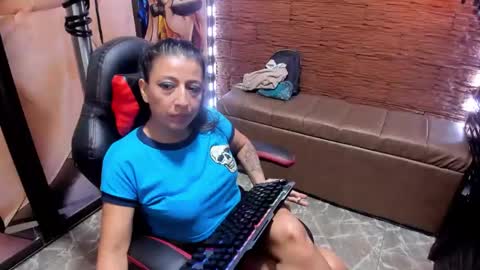 no limits sarah online show from 01/18/25, 02:58