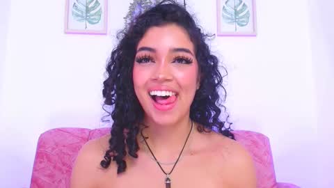 Sara Jhonson  online show from 01/18/25, 05:10