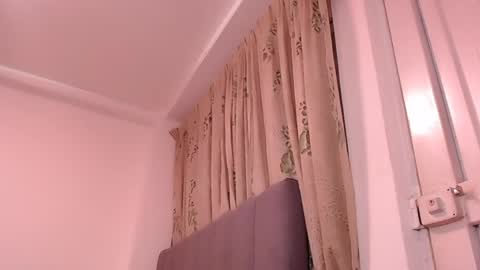 sara_johnson__ online show from 04/13/26, 10:32