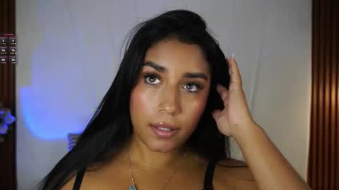  Sara Jones  online show from 01/11/26, 07:08