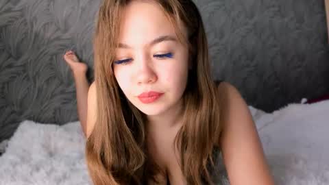 Snapshot of sara_kox chatting on 10/21/25, 11:44 sara_kox online show from 10/21/25, 11:44