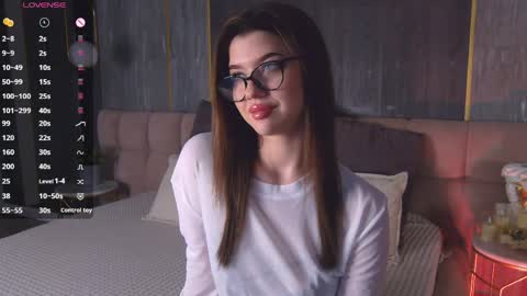 Sara online show from 04/09/26, 02:11