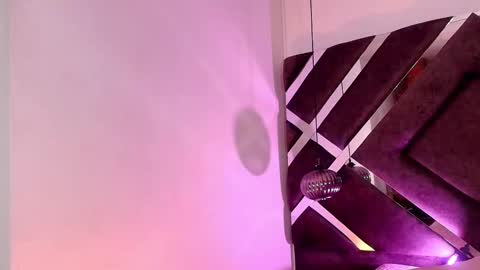 sara_lopee1 online show from 09/22/25, 11:56