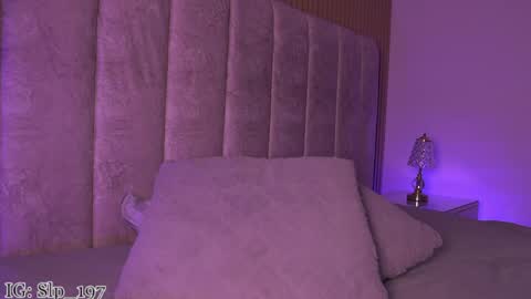 sara_lopee1 online show from 04/21/26, 12:00