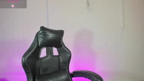 Sara Love online show from 04/21/26, 02:51