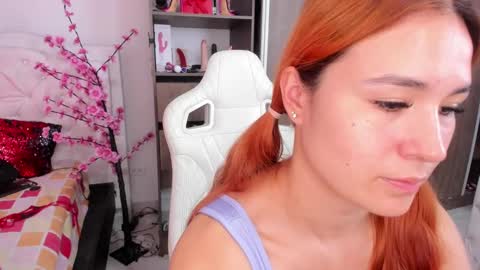 Snapshot of sara_martin_ chatting on 12/13/24, 02:05 sara online show from 12/13/24, 02:05