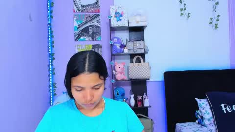 Snapshot of sara_mendez2_ chatting on 03/07/25, 04:33 Sara Mendez online show from 03/07/25, 04:33