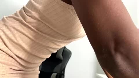 Sara online show from 12/18/24, 01:05